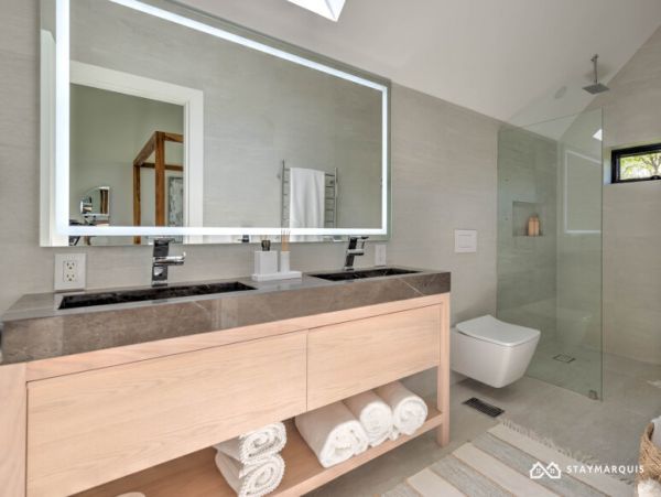 Hamptons Home 1020616