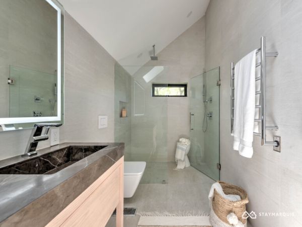 Hamptons Home 1020616