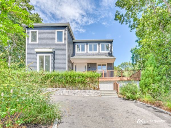 Hamptons Home 1020619