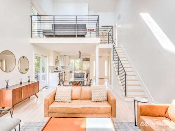 Hamptons Home 1020619