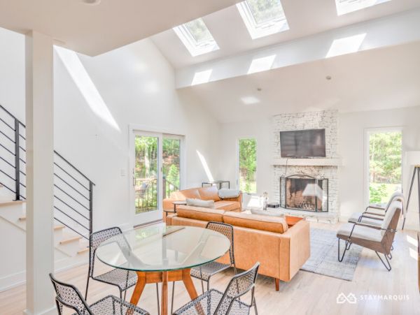 Hamptons Home 1020619