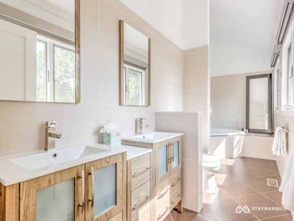 Hamptons Home 1020619