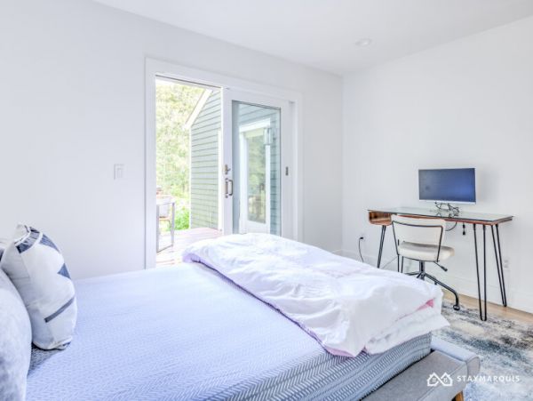 Hamptons Home 1020619