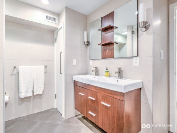 Hamptons Home 1020619