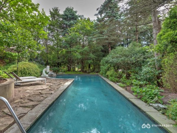 Hamptons Home 1020621