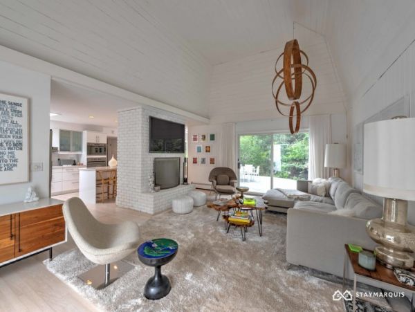 Hamptons Home 1020621