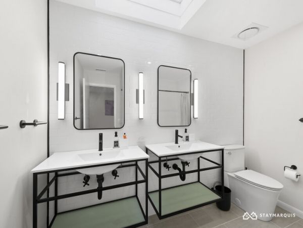 Hamptons Home 1020624