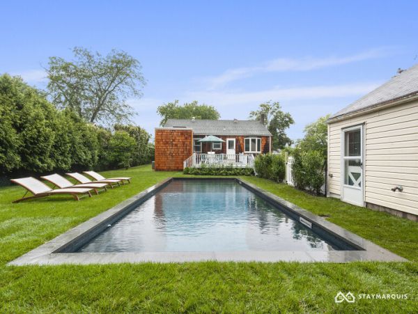 Hamptons Home 1020624