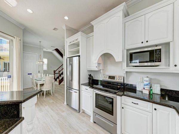 Three Bedroom Pool Vacation Residence on Anna Maria Island