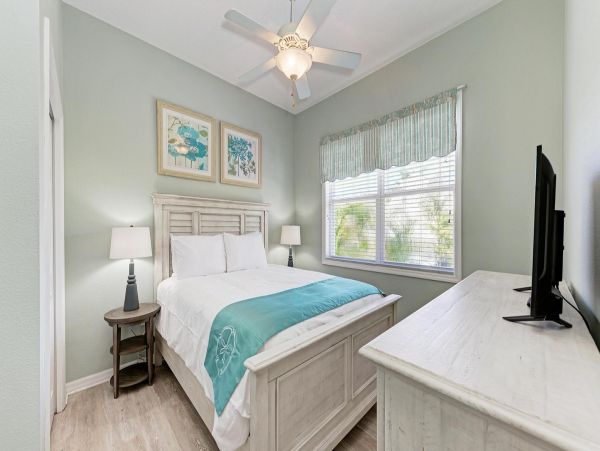 Three Bedroom Pool Vacation Residence on Anna Maria Island