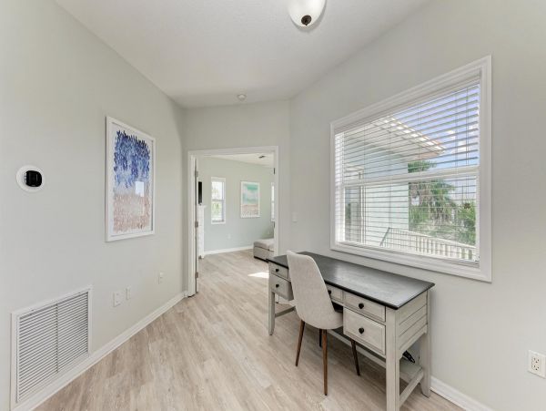 Three Bedroom Pool Vacation Residence on Anna Maria Island