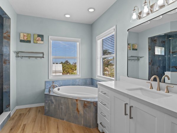 Holmes Beach Vacation Home With Private Heated Pool