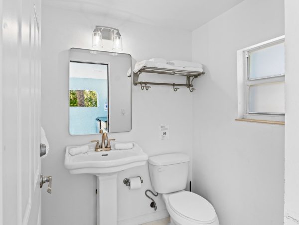 Holmes Beach Vacation Home With Private Heated Pool