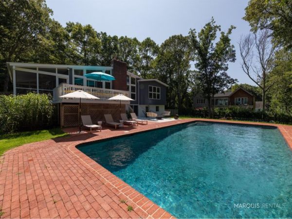 Hamptons Home 1020627