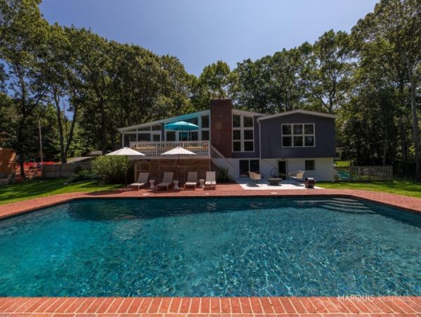Hamptons Home 1020627