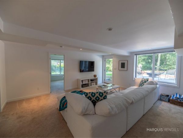 Hamptons Home 1020627