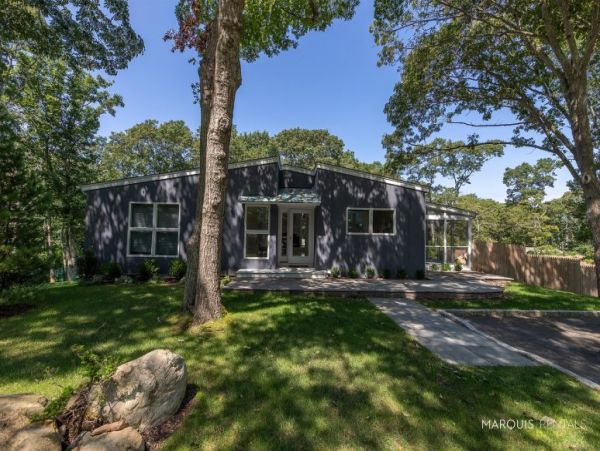 Hamptons Home 1020627