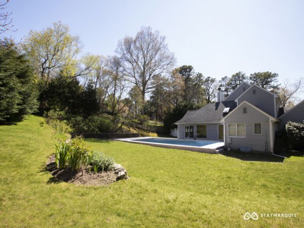 Hamptons Home 1020629
