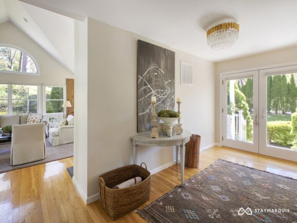 Hamptons Home 1020629