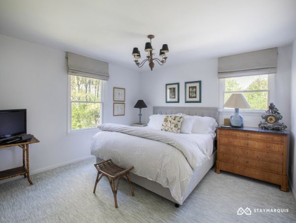 Hamptons Home 1020629