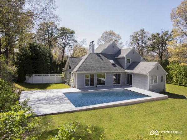 Hamptons Home 1020629