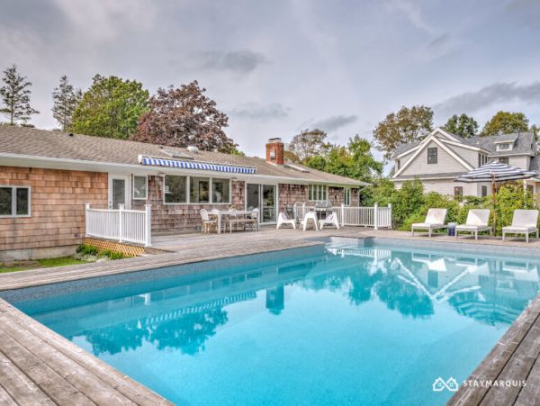 Hamptons Home 1020631