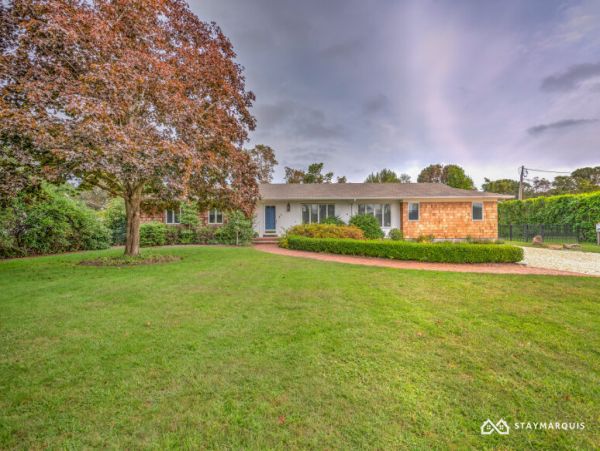 Hamptons Home 1020631