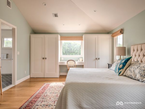 Hamptons Home 1020631