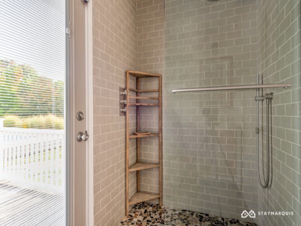Hamptons Home 1020631