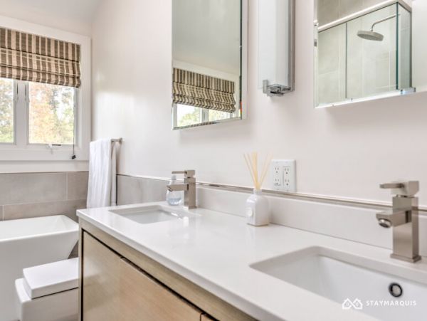 Hamptons Home 1020631