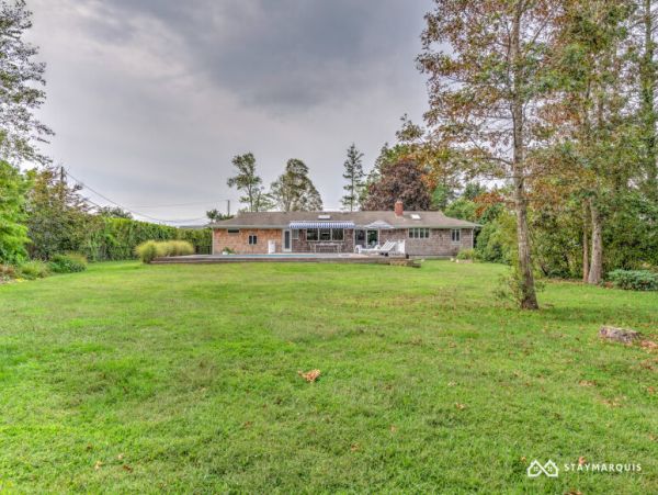 Hamptons Home 1020631