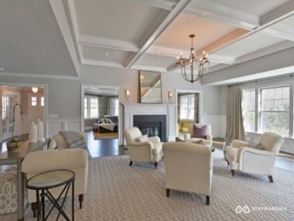 Hamptons Home 1020633