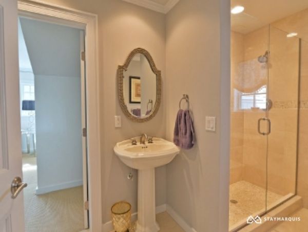 Hamptons Home 1020633