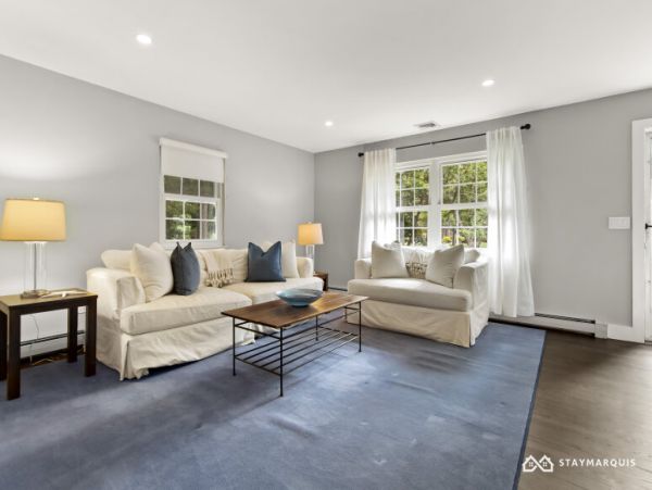 Hamptons Home 1020634