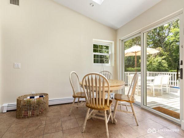 Hamptons Home 1020634
