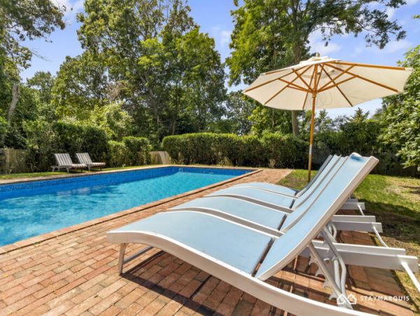 Hamptons Home 1020634