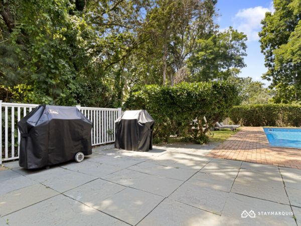 Hamptons Home 1020634