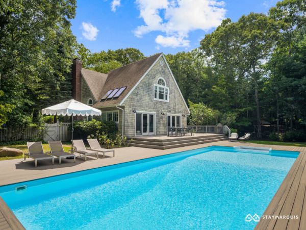 Hamptons Home 1020635