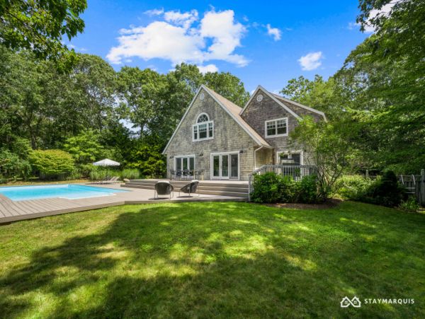 Hamptons Home 1020635