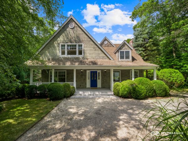 Hamptons Home 1020635