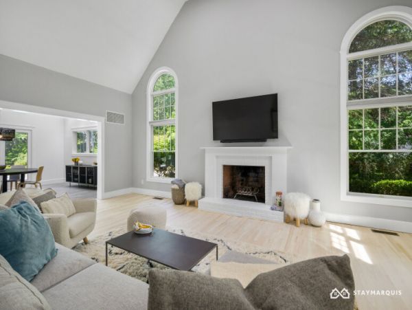 Hamptons Home 1020635