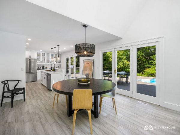Hamptons Home 1020635