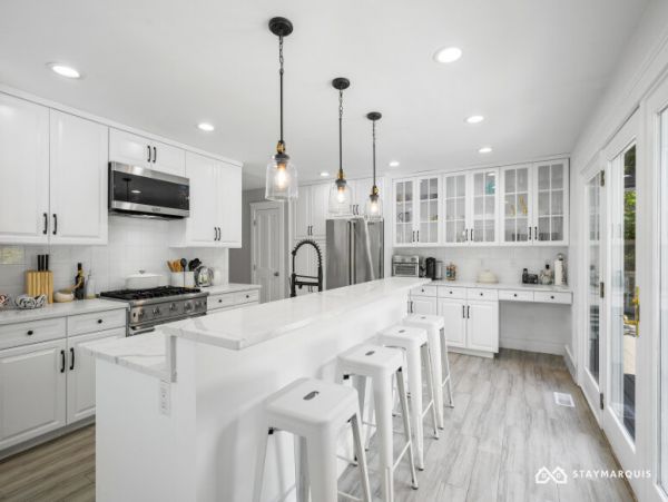 Hamptons Home 1020635