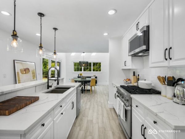 Hamptons Home 1020635