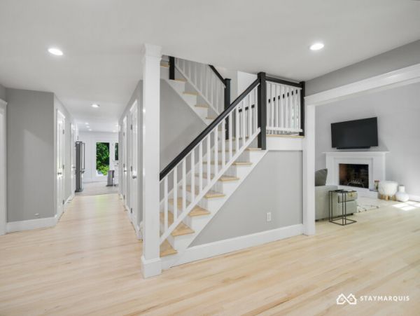 Hamptons Home 1020635