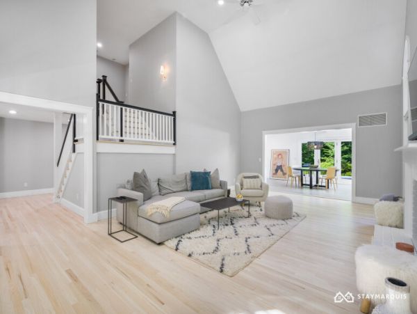 Hamptons Home 1020635