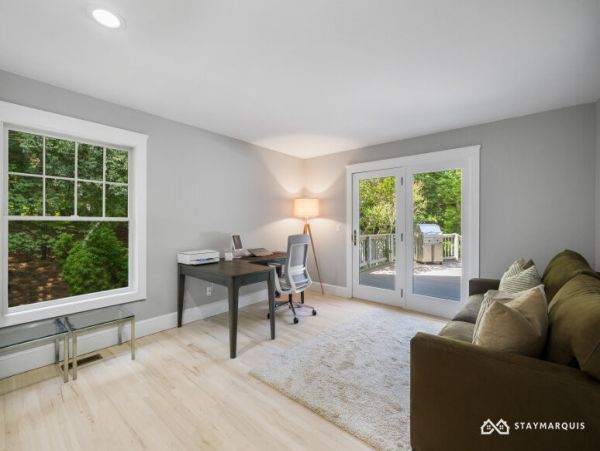 Hamptons Home 1020635