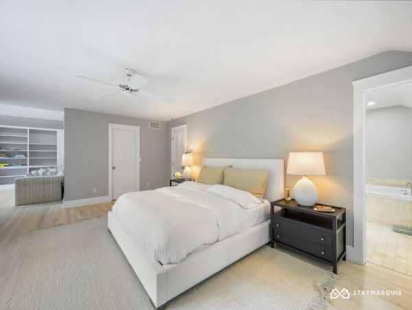 Hamptons Home 1020635