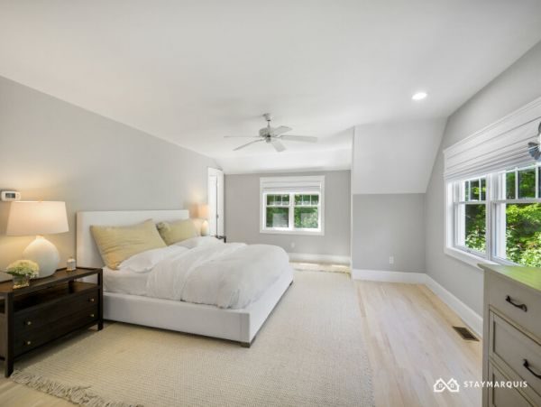 Hamptons Home 1020635
