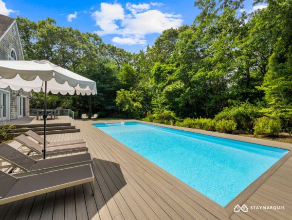 Hamptons Home 1020635